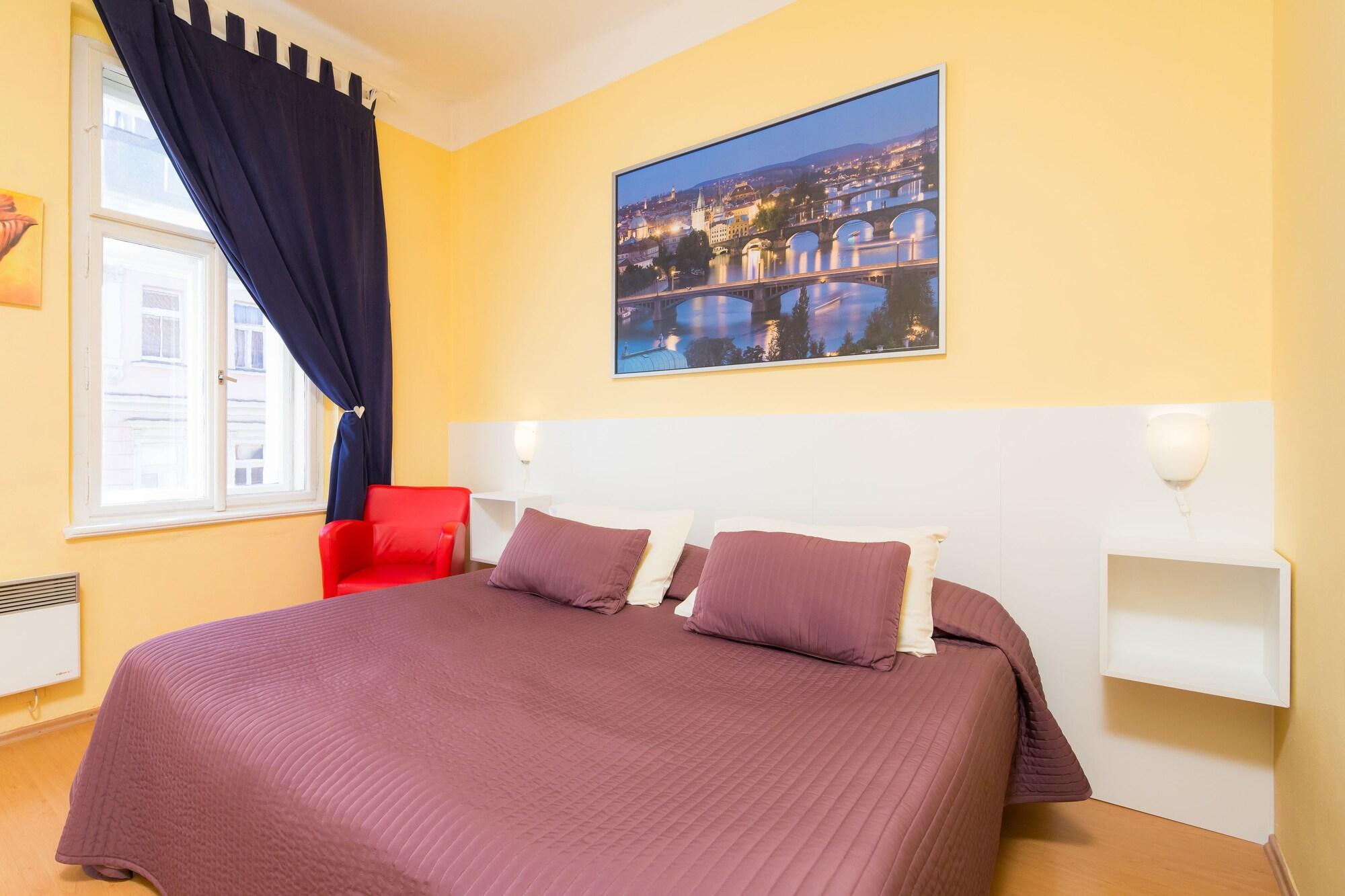 City Lounge Crown Hotel براغ المظهر الخارجي الصورة
