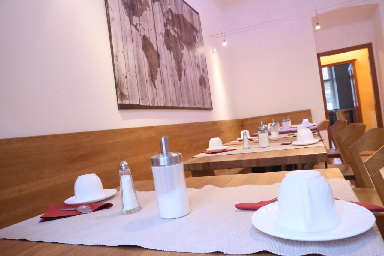 City Lounge Crown Hotel براغ المظهر الخارجي الصورة