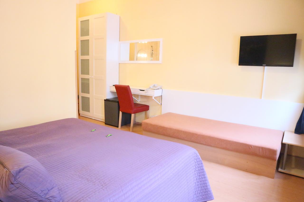 City Lounge Crown Hotel براغ المظهر الخارجي الصورة