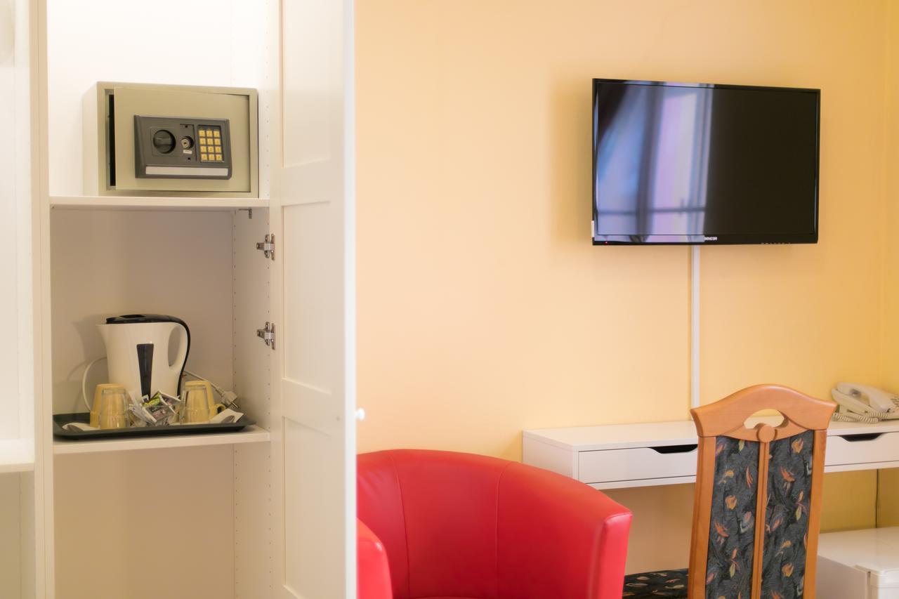 City Lounge Crown Hotel براغ المظهر الخارجي الصورة