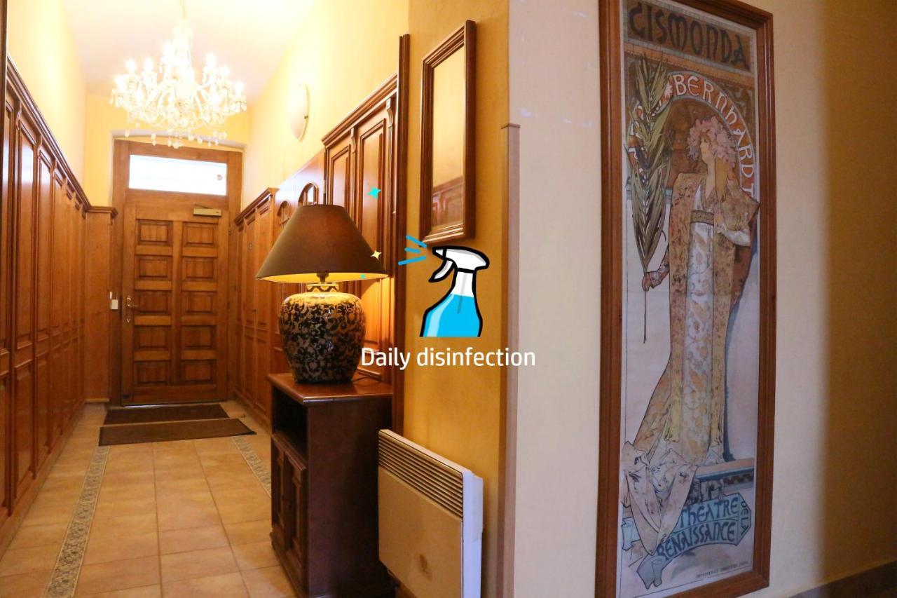 City Lounge Crown Hotel براغ المظهر الخارجي الصورة
