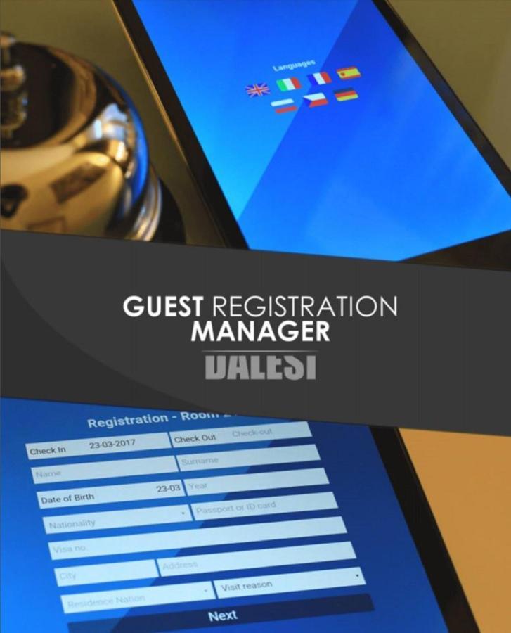 City Lounge Crown Hotel براغ المظهر الخارجي الصورة